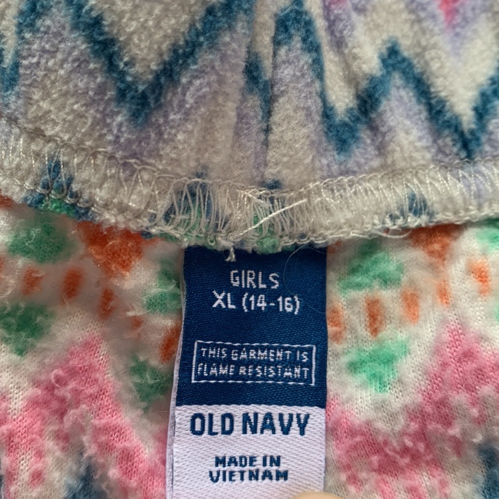 Old  Navy Girls Light Fleece Pajama Bottoms - Picture 3 of 5
